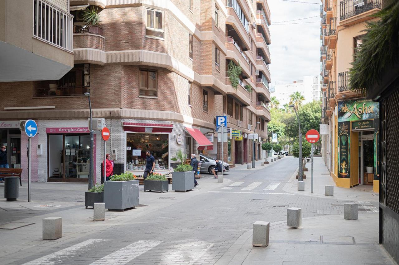 Expoholidays - General Tamayo Parking Gratis Almería Dış mekan fotoğraf