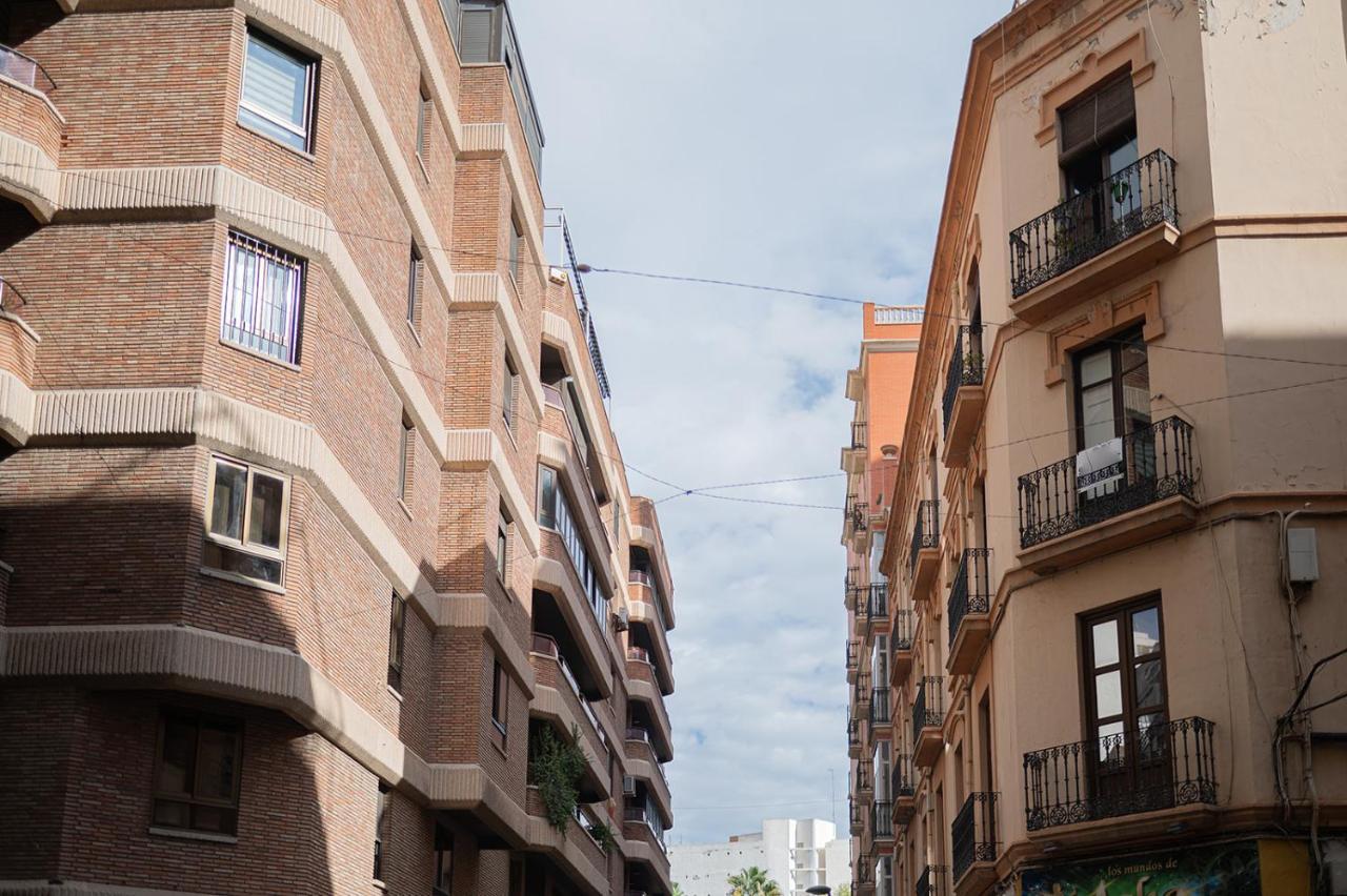 Expoholidays - General Tamayo Parking Gratis Almería Dış mekan fotoğraf
